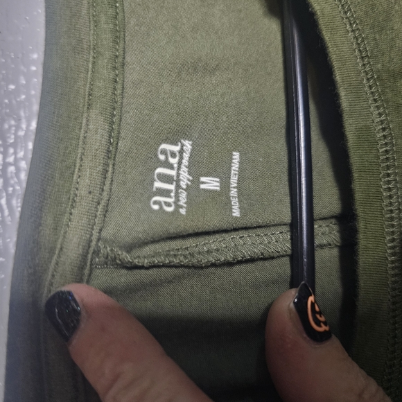 ★SOLD★ A.n.a: Green Camo Long Sleeve Top - Picture 3 of 6